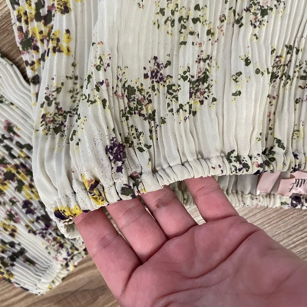 Buckle Willow and Root Off the Shoulder Floral Sheer Top Size M - Picture 6 of 10